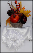 Load image into Gallery viewer, Olivia