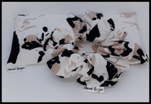 Load image into Gallery viewer, Chloe