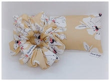 Load image into Gallery viewer, Harriet (Calming Eye Pillow &amp; Scrunchie Set)
