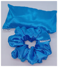 Load image into Gallery viewer, Claire (Calming Eye Pillow and Scrunchie)
